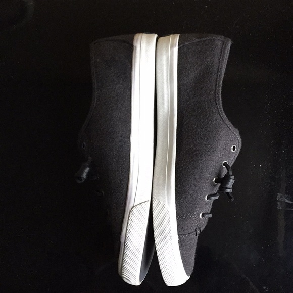 Sperry Top-Sider Dark Grey Wool Lace Up Sneakers - Picture 4 of 8